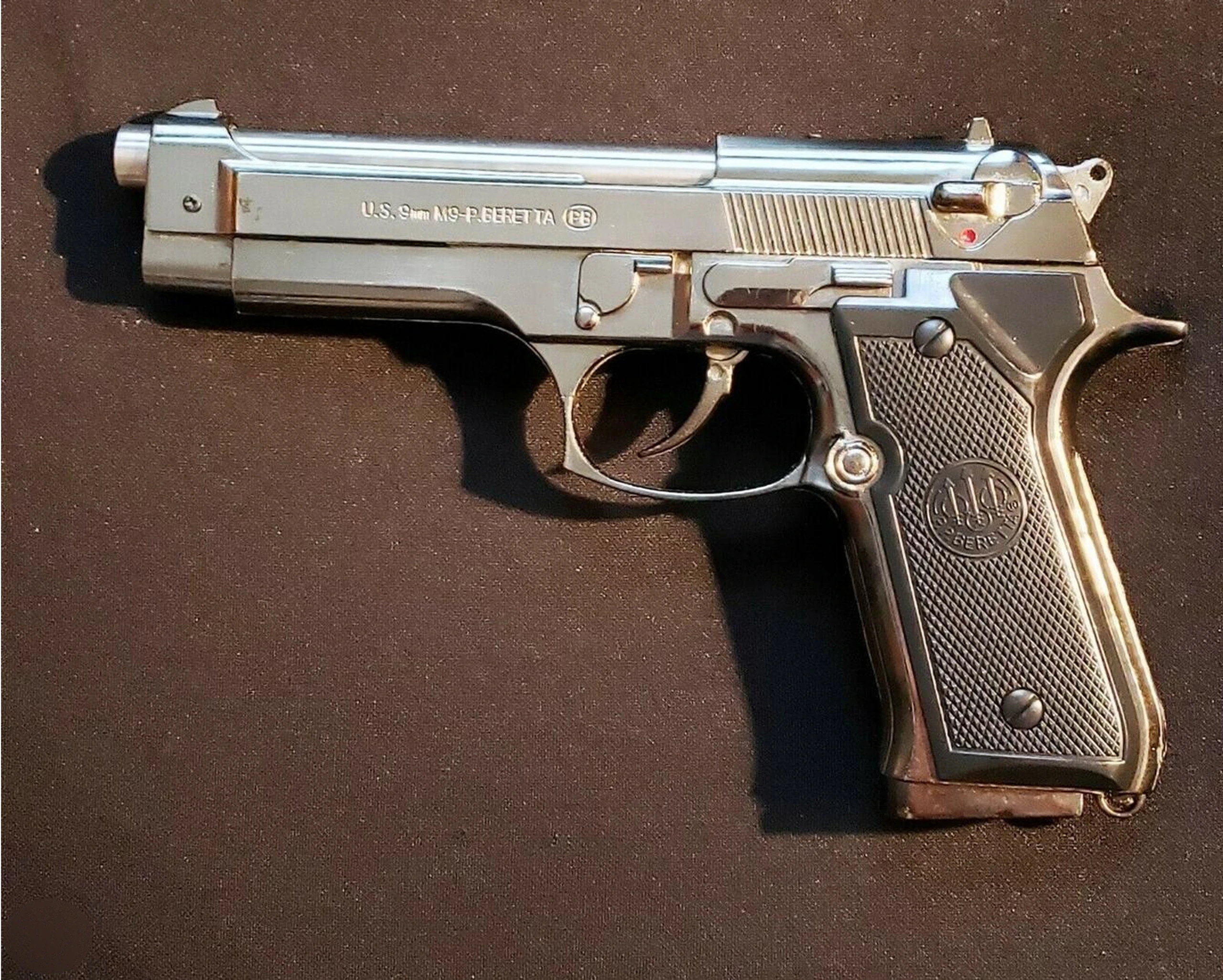 मेहंदी समारोह में युवक की लाइसेंसी पिस्टल से अचानक चली गोली, महिला घायल, लापरवाही जान पर बन आई