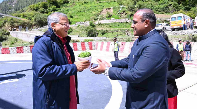 मुख्य चुनाव आयुक्त ज्ञानेश कुमार उत्तरकाशी पहुंचे, सीमांत पोलिंग बूथ हर्षिल का करेंगे निरीक्षण
